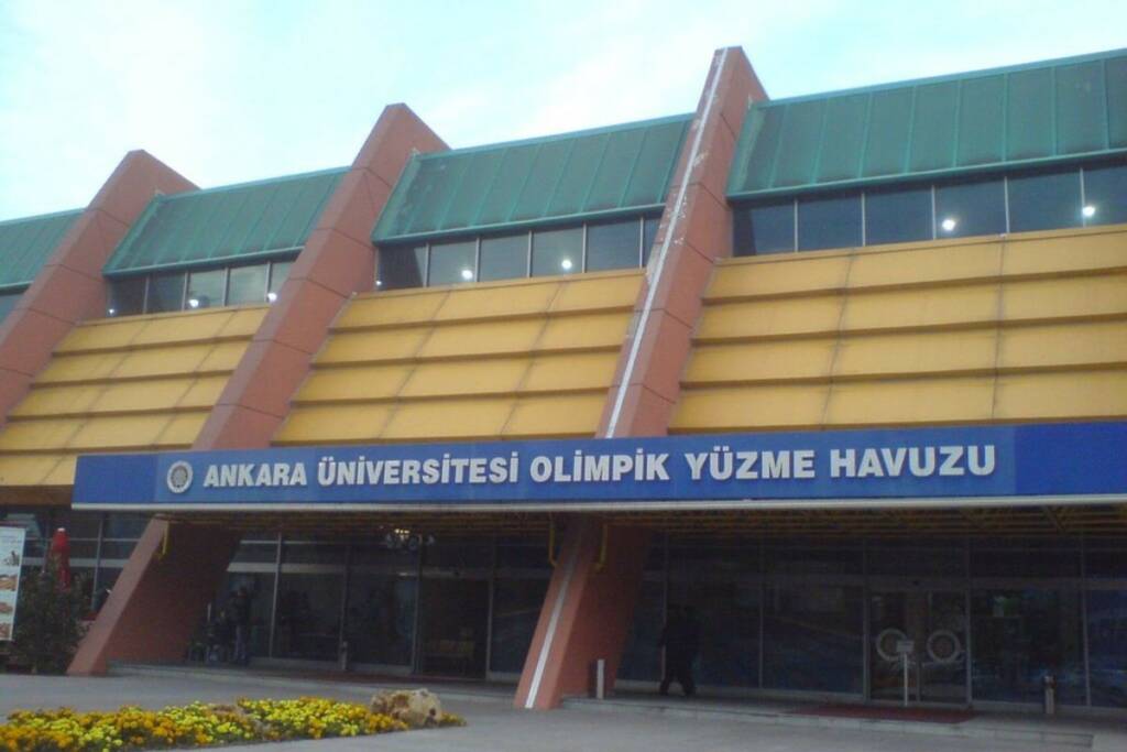 Ankara Üniversitesi havuz