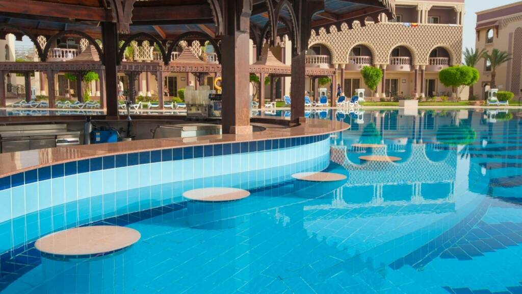 Pool Bar Ne Demek? Poolbar, Havuz Barı Nedir? 2024