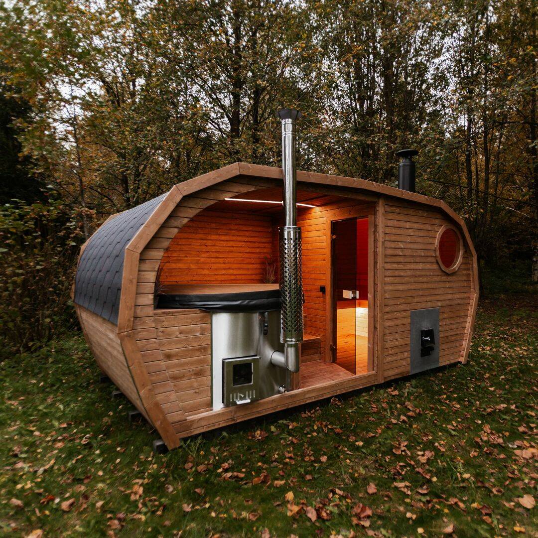 outdoor sauna