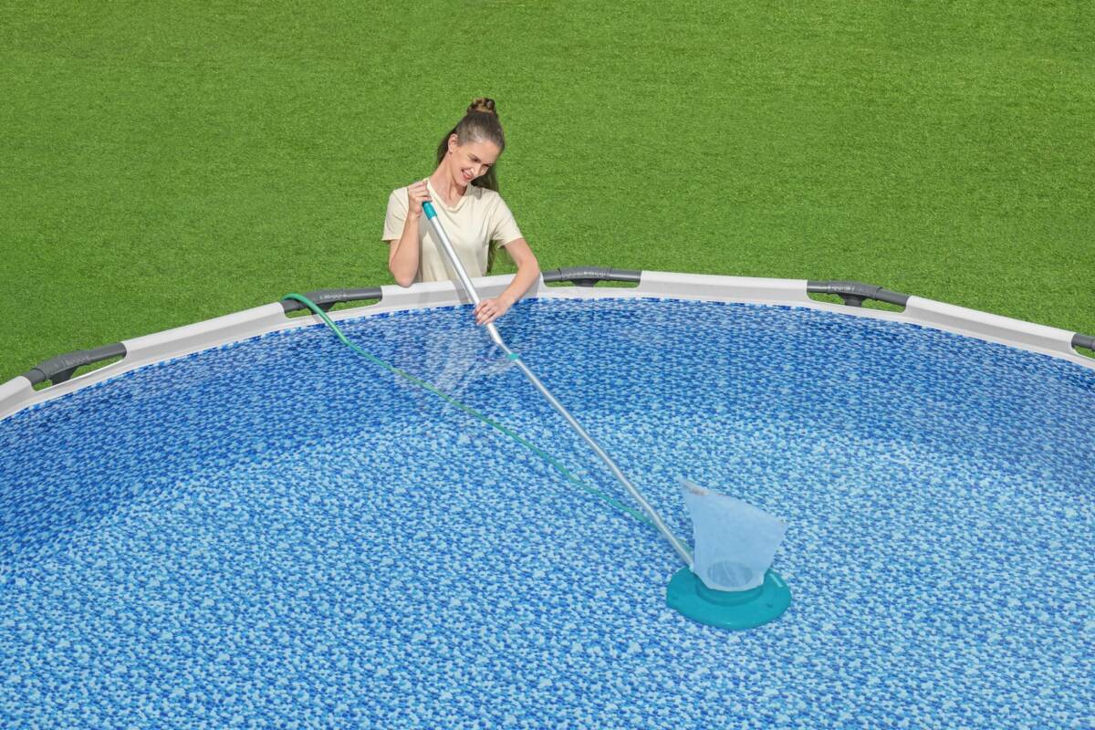 Flowclear™ 58657 AquaSuction™ Yaprak Toplayıcı Havuz Vakum Süpürge 3