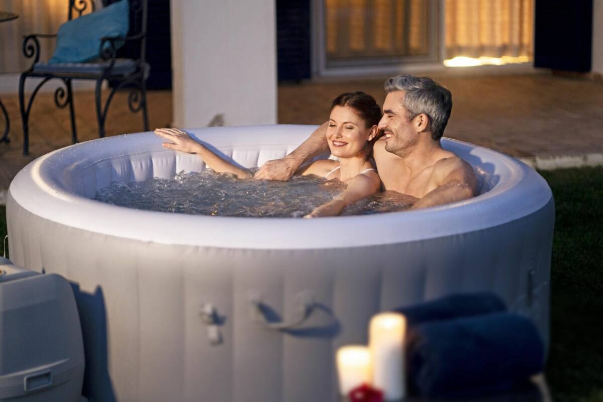 Lay-Z-Spa® St. Lucia AirJet™ 1