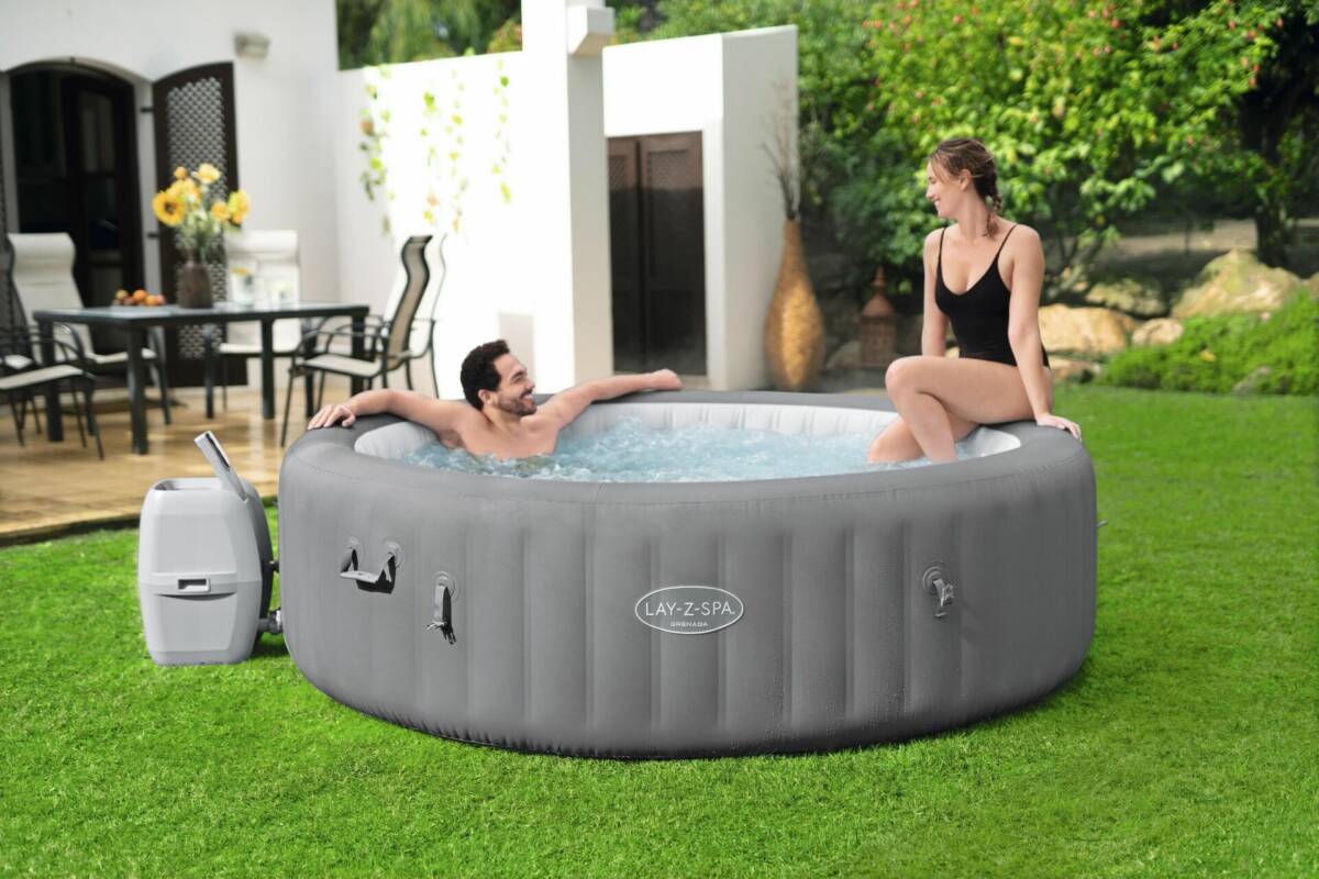 Lay-Z-Spa® Grenada Smart AirJet™ 1