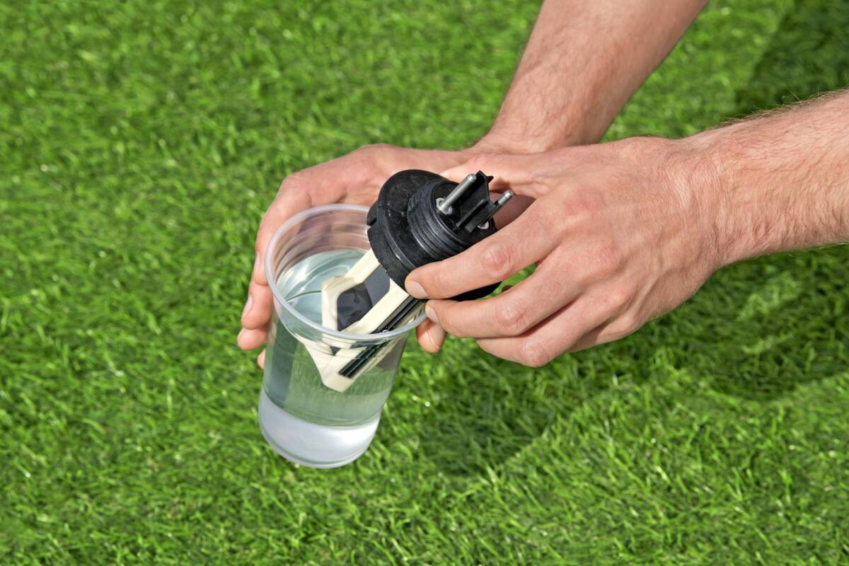 Flowclear™ 58678 Hydrogenic™ 6 G/H Tuzlu Su Havuz Klorlama Sistemi 3