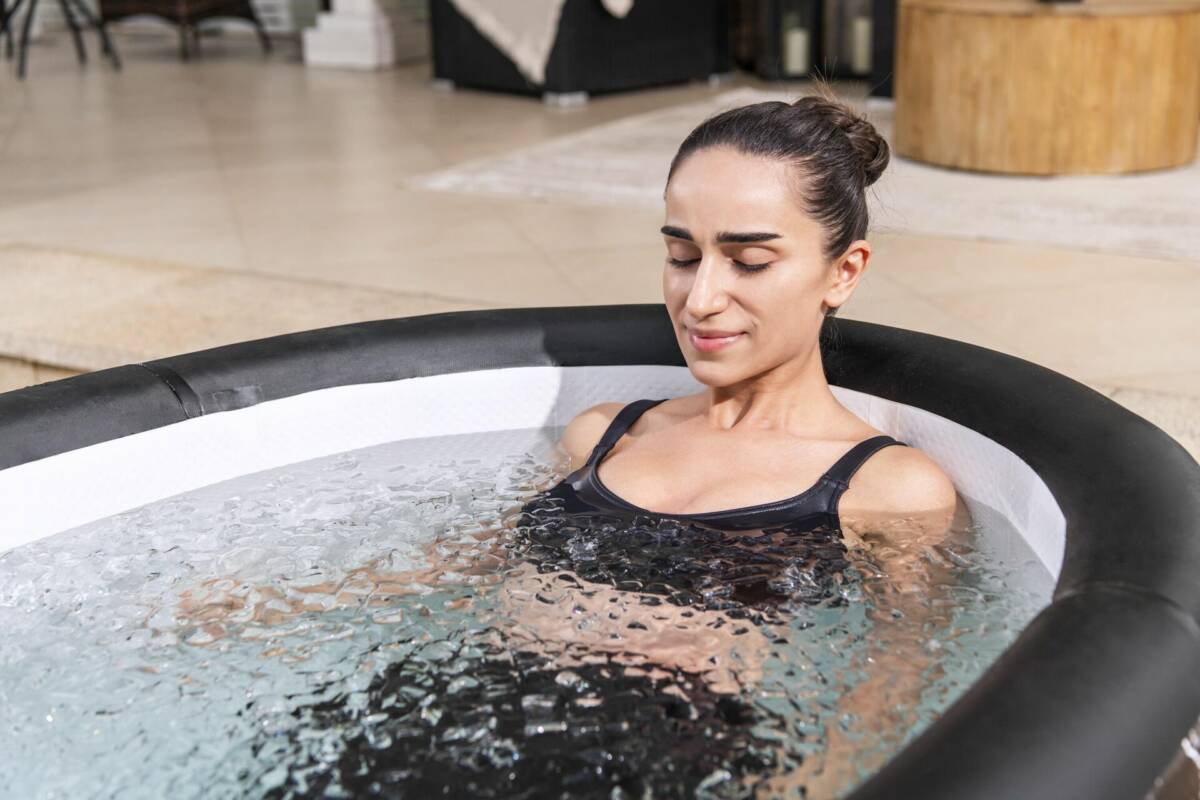 Lay-Z-Spa® Glacial Dip™ 6002Q Soğuk Terapi Buz Banyosu Küveti, 2 Kişilik 2